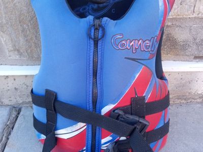 Connelly Child Life Vest (30-50 lbs) Red/White/Blue Ski Vest Type III PFD