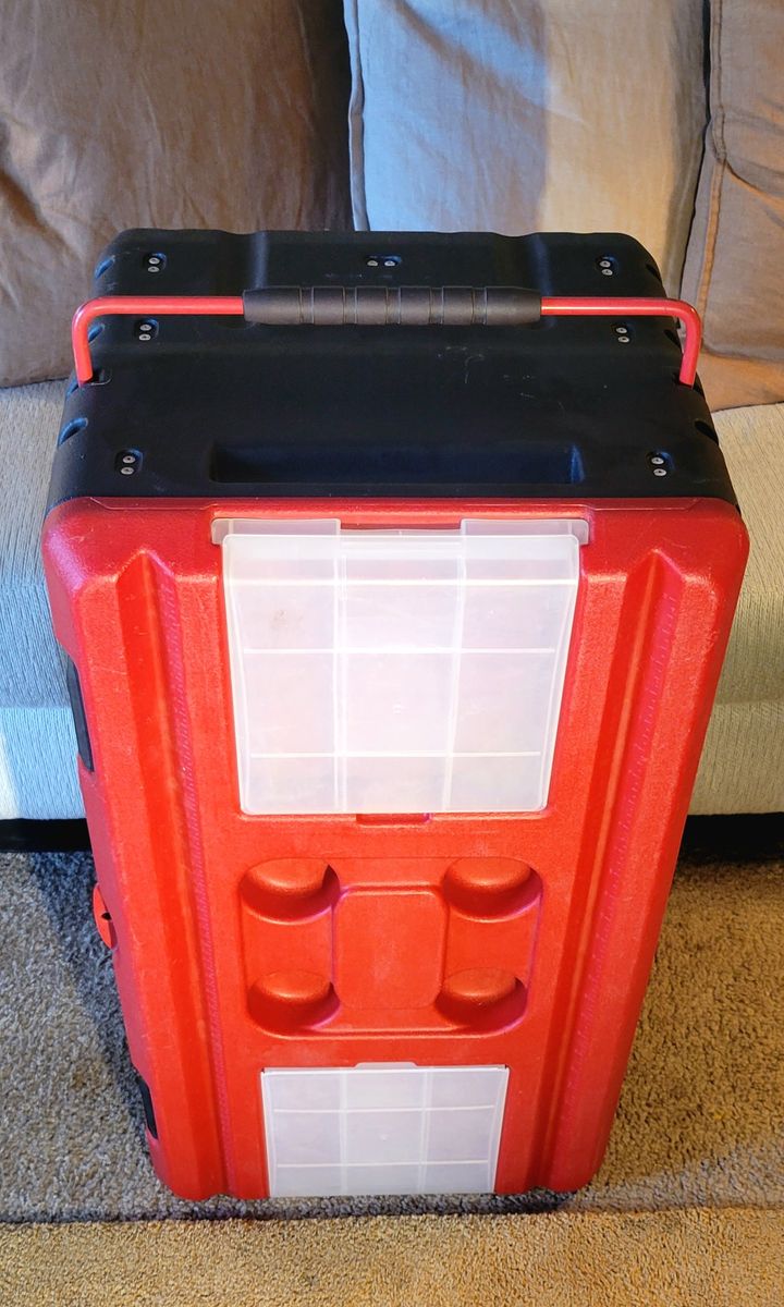 Main image 4