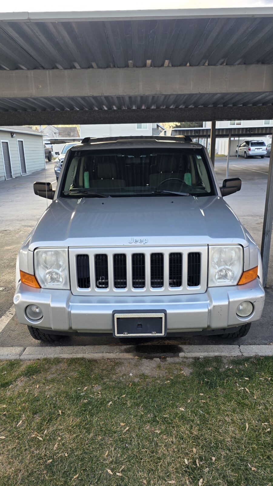 2006 Jeep Commander Base