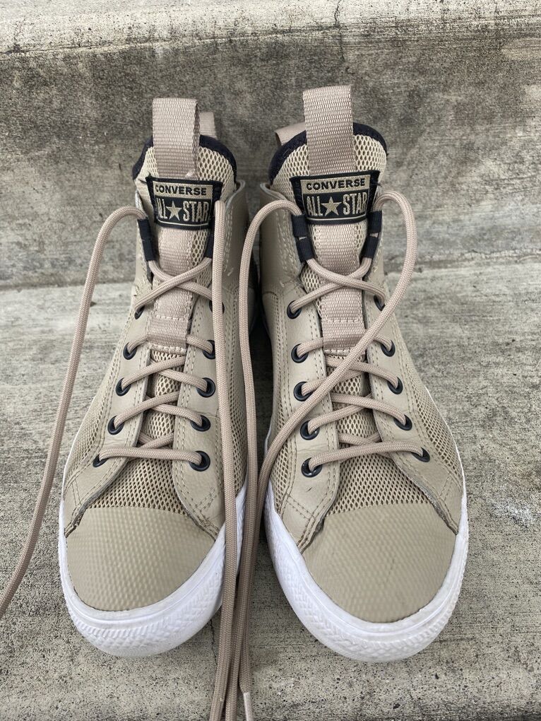 Men's Converse Shoes Size 7