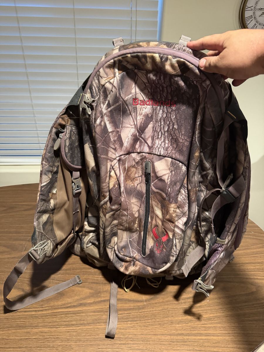 Badlands 2200 Camo Hunting Backpack with Padded Suspension System