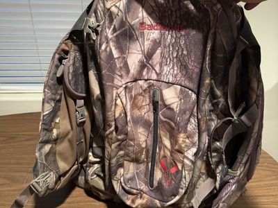 Badlands 2200 Camo Hunting Backpack with Padded Suspension System