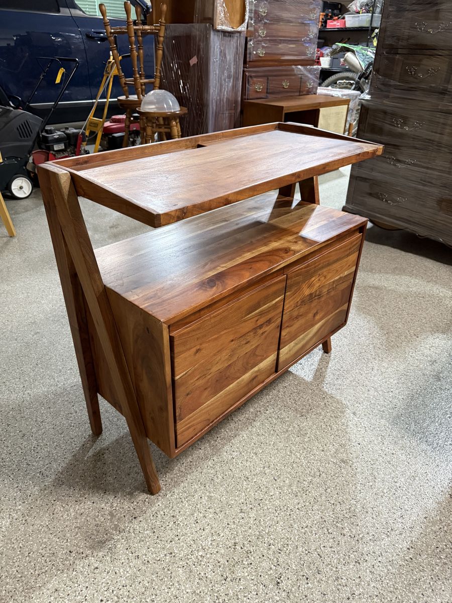 Beautiful Solid Wood Console / Coffee Bar Table
