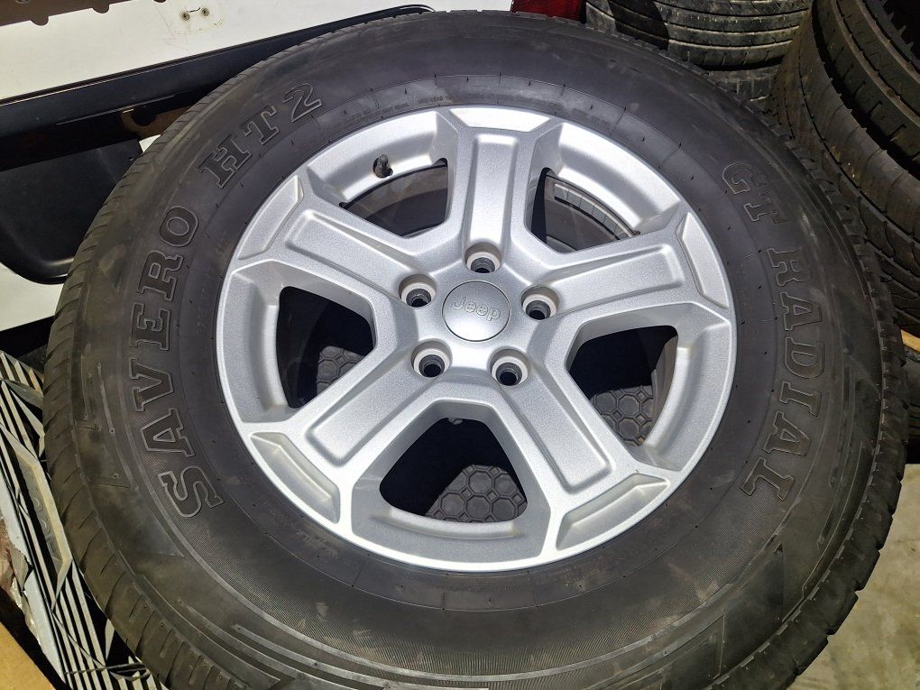 Jeep Wrangler Wheels and Tires