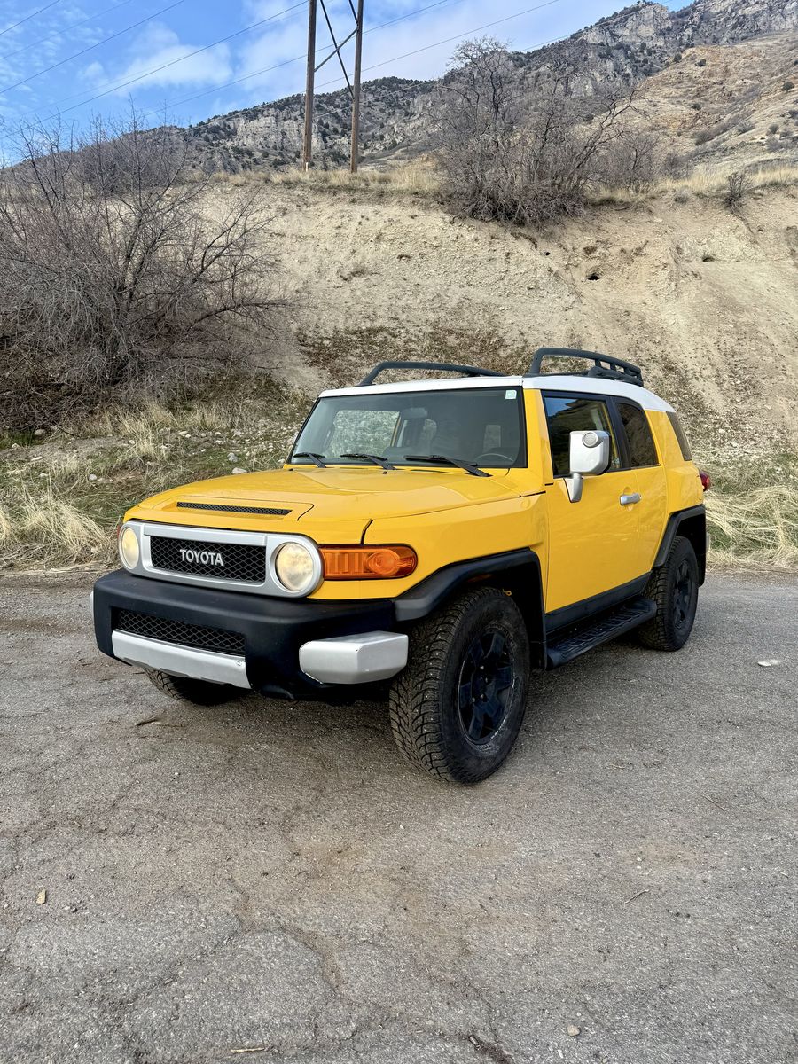 2007 TOYOTA FJ CRUISER Base