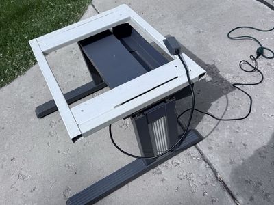 Electric lift table German built