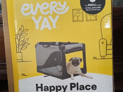 NEW EveryYay Happy Place Canvas Dog Crate - Size Small (24"x18"x17")