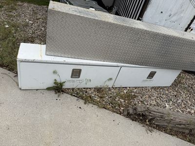 9 foot x 18 inch large truck aluminum tool box.