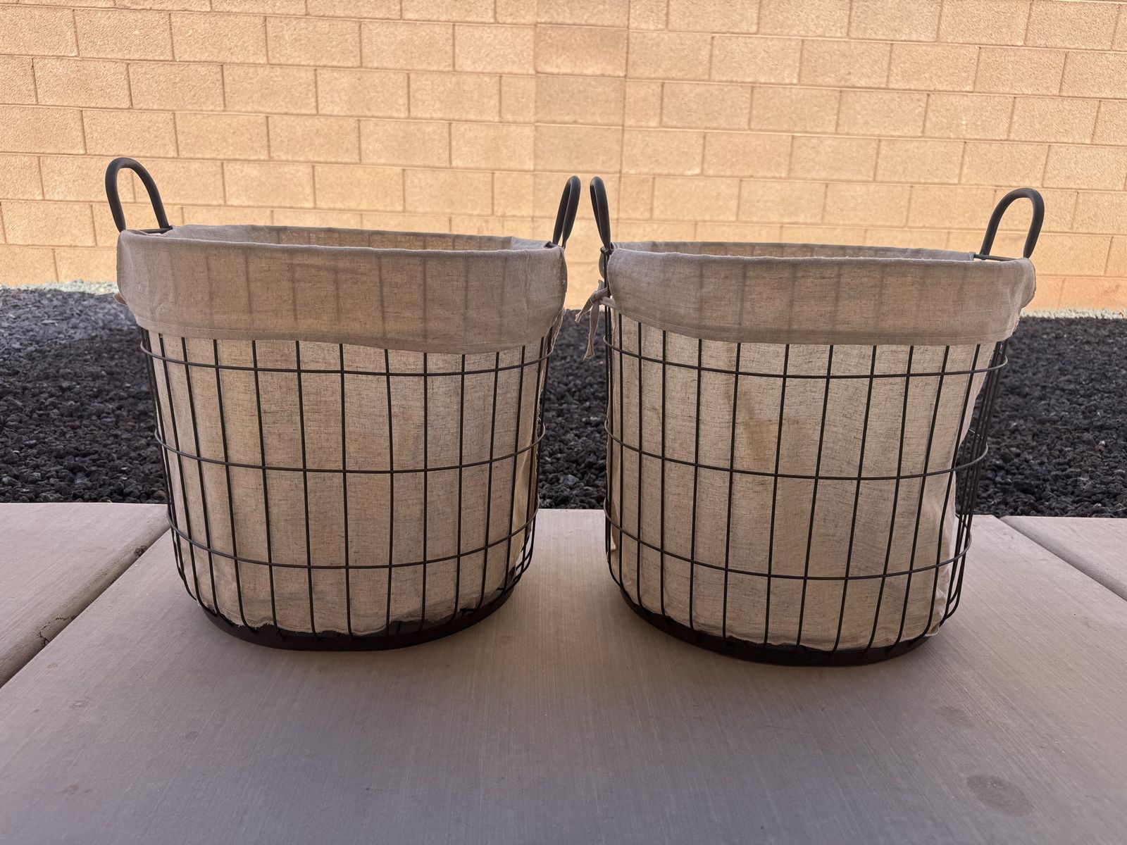 Set of 2 Metal Wire Storage Baskets with Fabric Liners