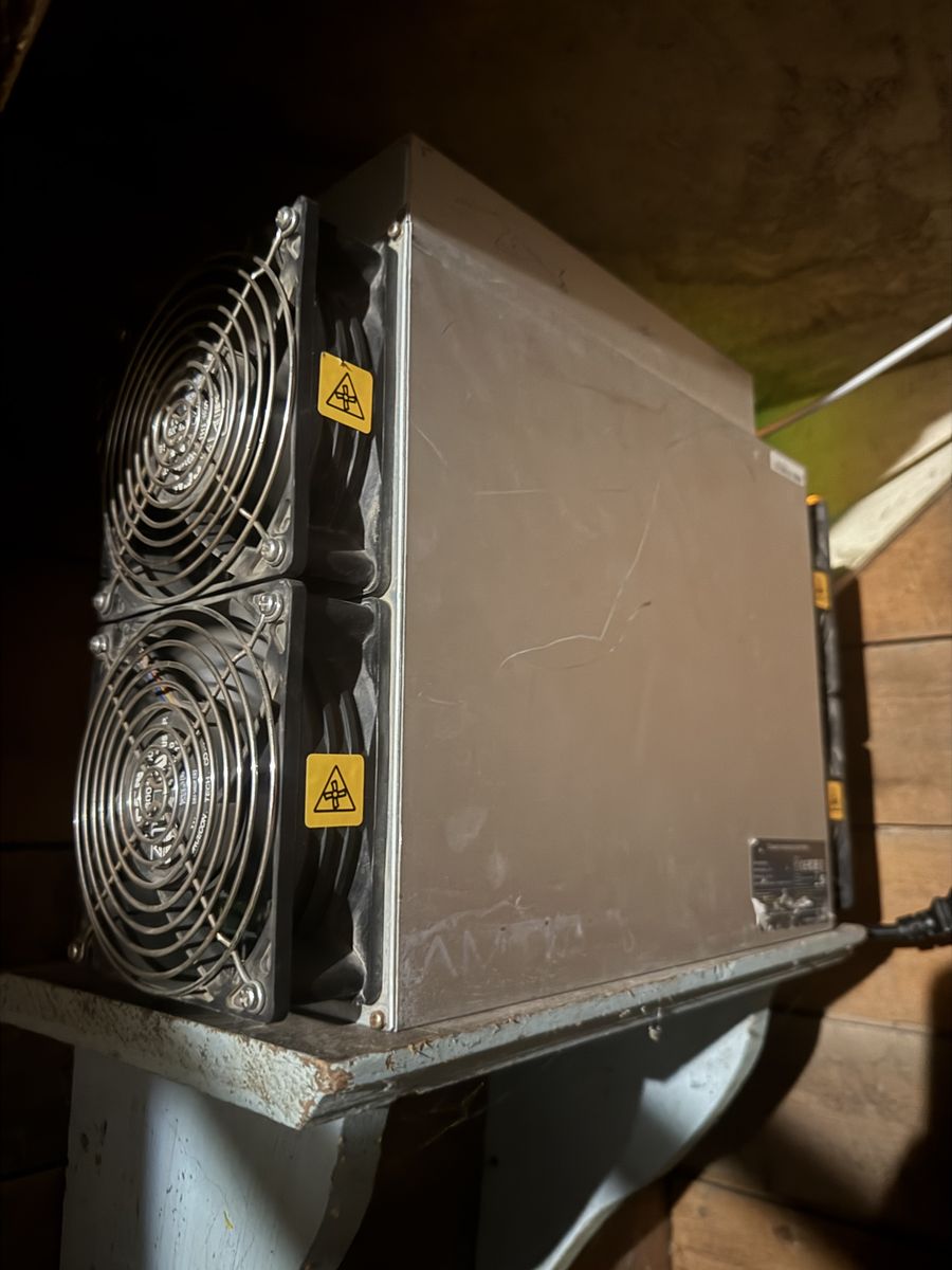 Antminer S19 95TH BTC Miner Good Condition