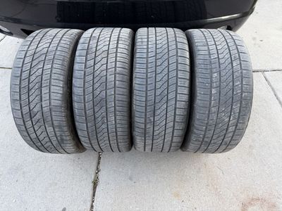 245/40R19