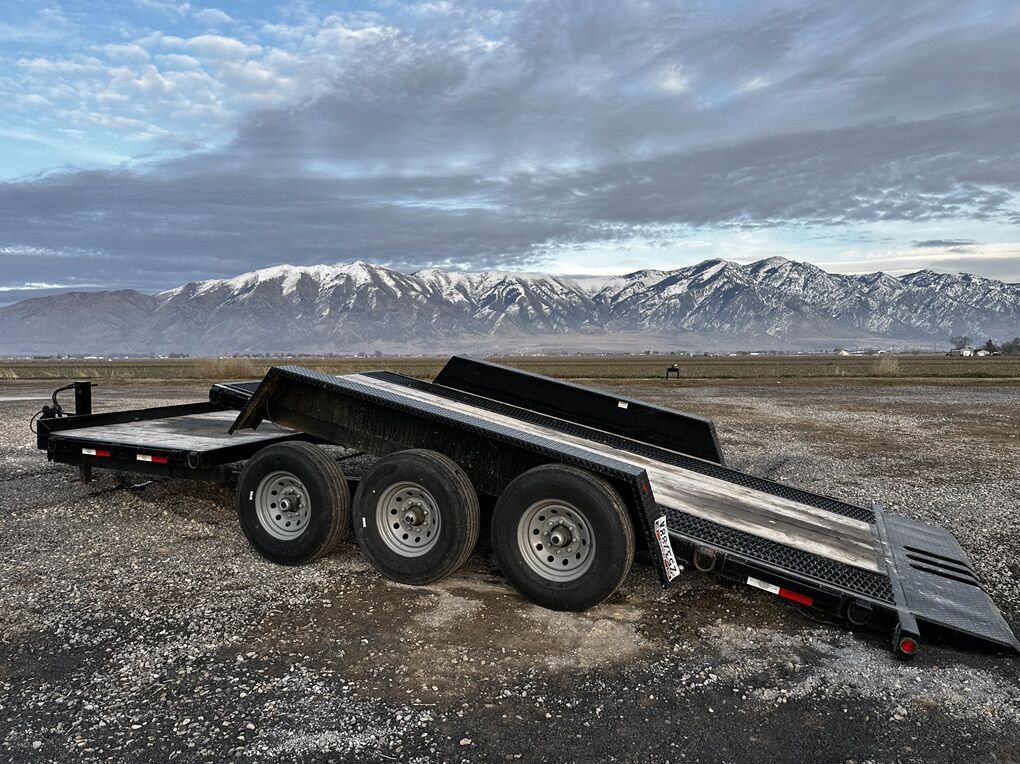 Walton 21K Tilt Deck Trailer