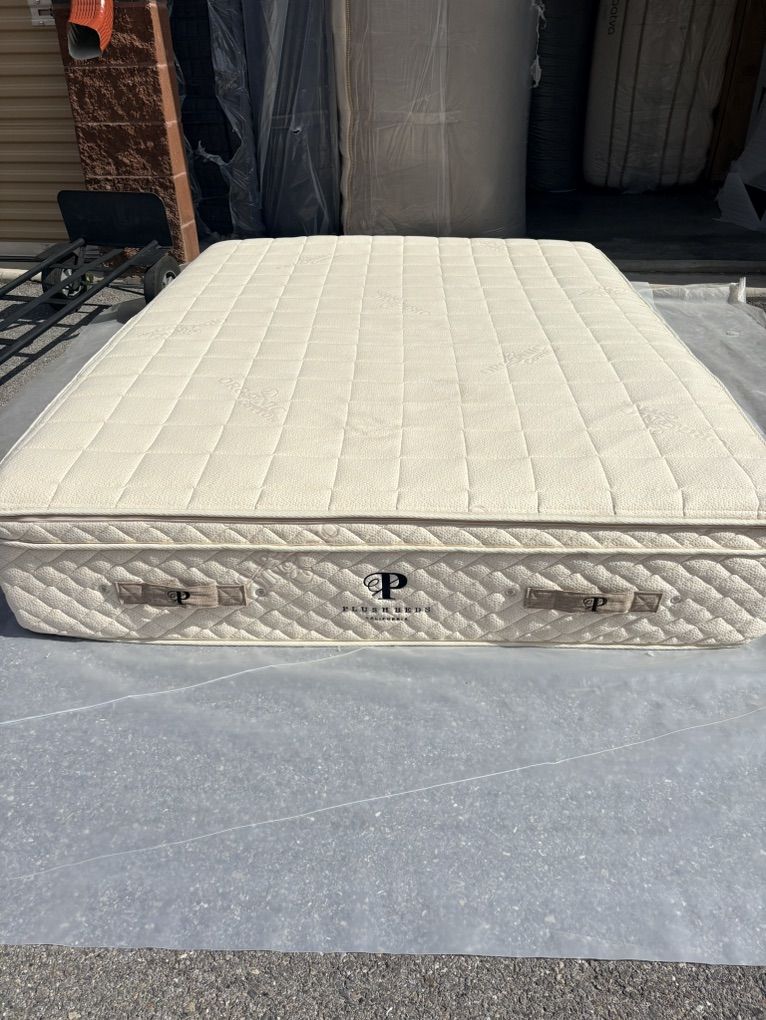 PlushBed Botanical Bliss Queen Mattress