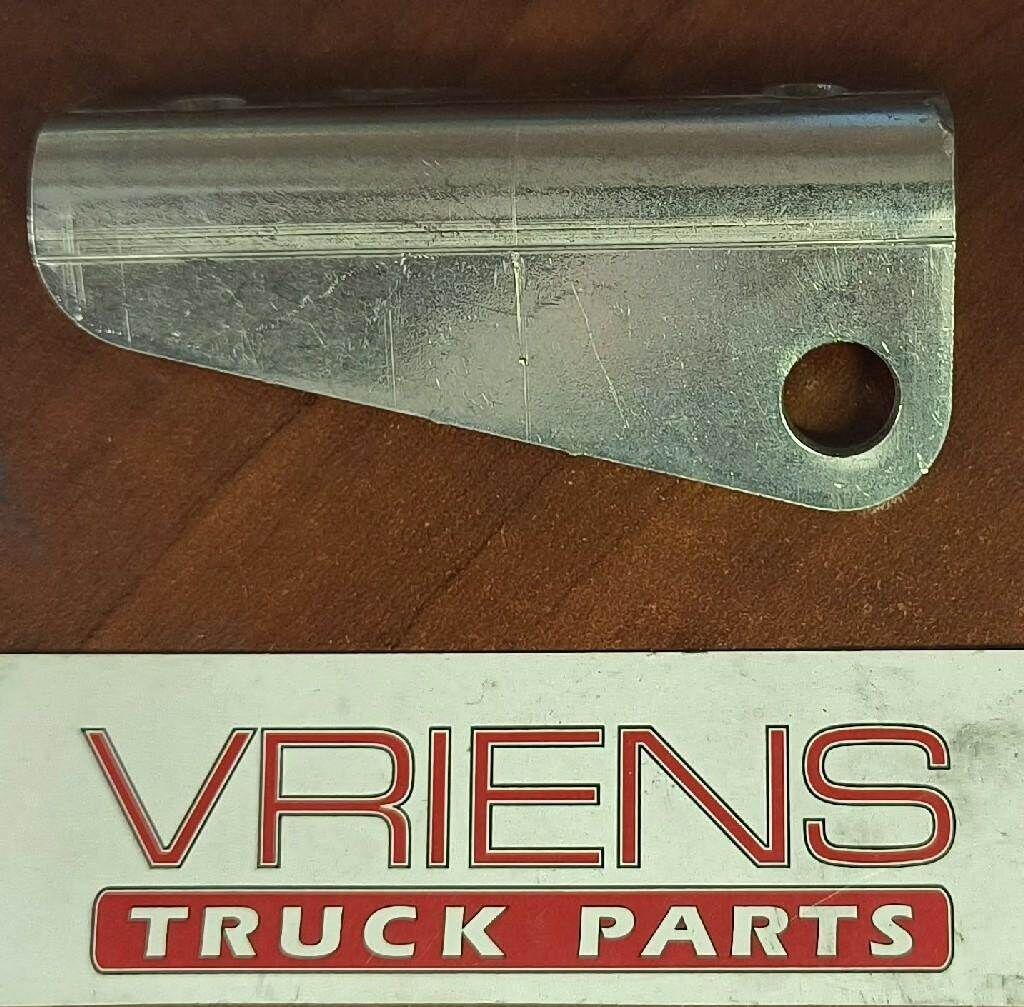 Kenworth W900 Right Bracket