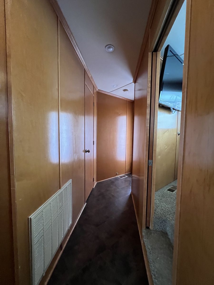 Main image 26