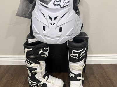 Boots And Vest Bundle