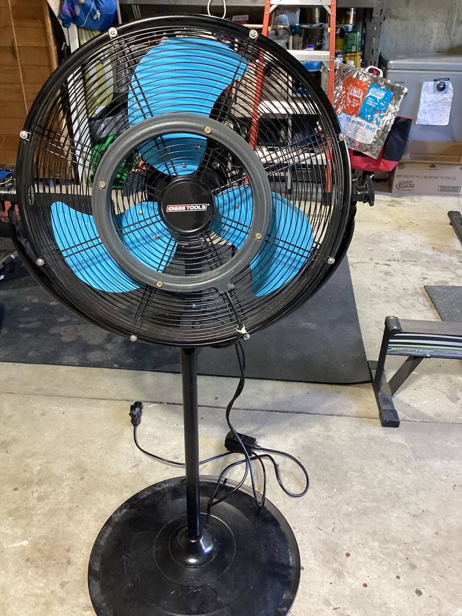OEM TOOLS 20” Misting Fan