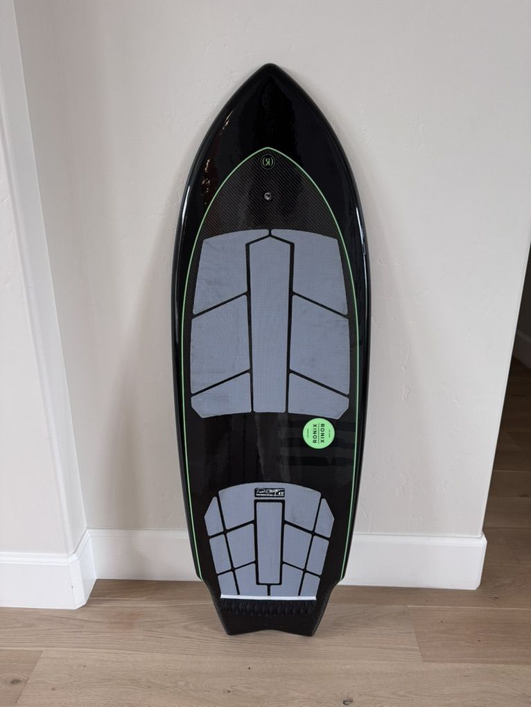 Ronix Sprocket Wakesurf Board