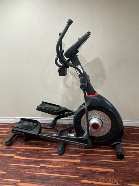 Elliptical - Schwinn 470 model