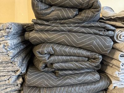 10 US Cargo Control Economy Deluxe Moving Blankets - 65lbs / Dozen