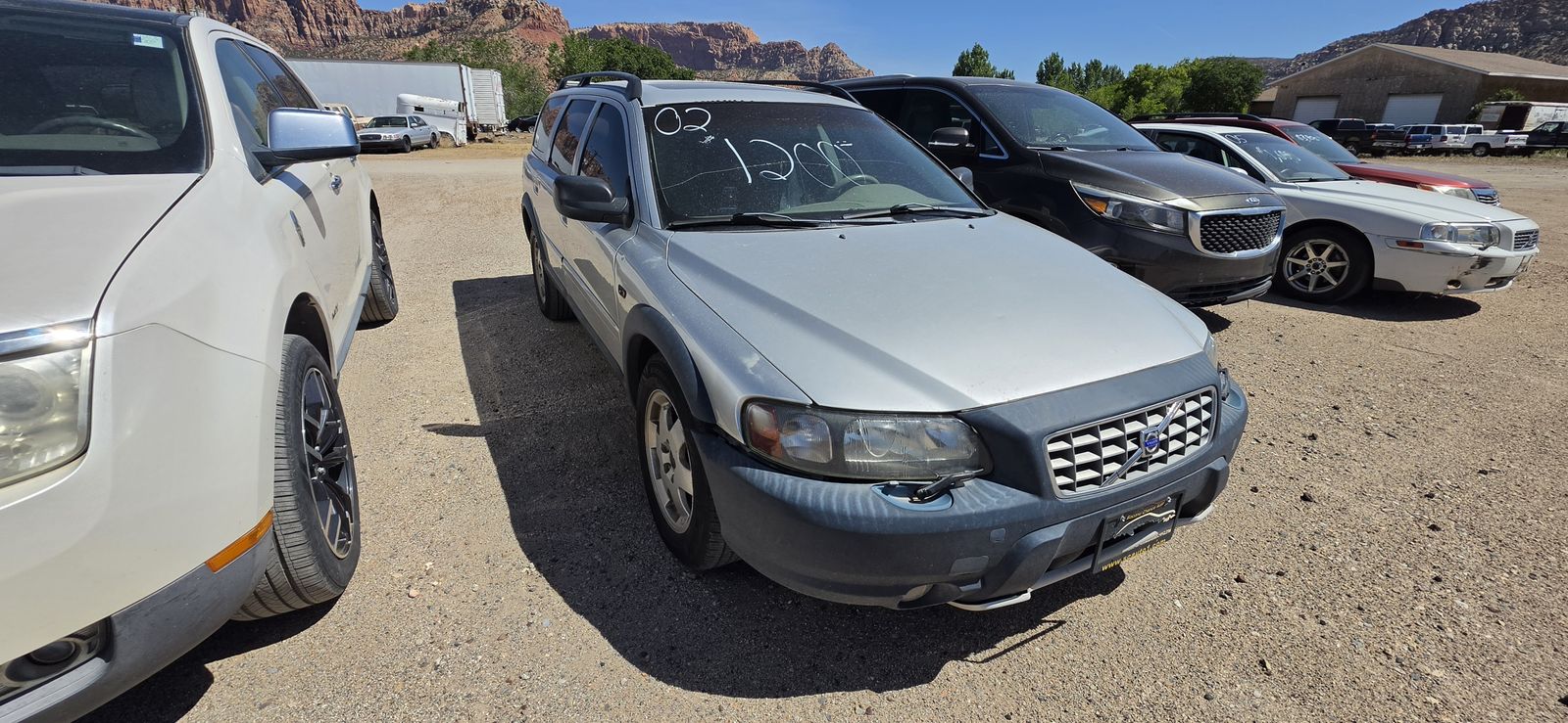 2002 Volvo XC Base