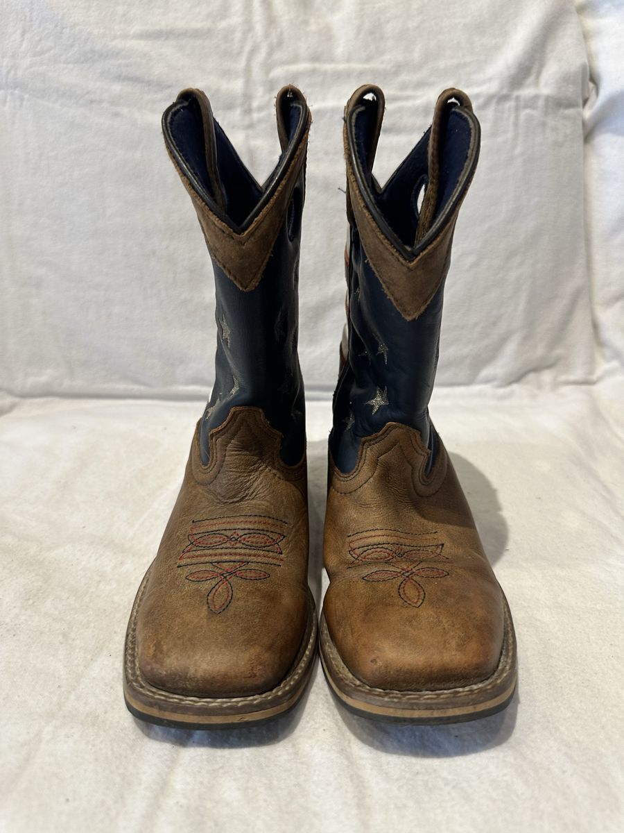 Smoky Mountain youth size 2, American flag western Boots