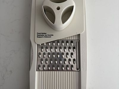 Pampered Chef Grater/Slicer
