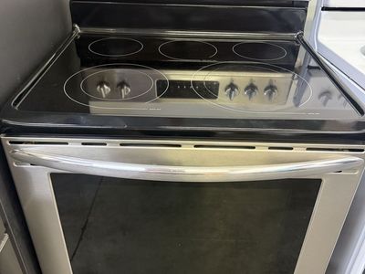 Frigidaire Gallery 30-Inch Electric Range with Convection Oven