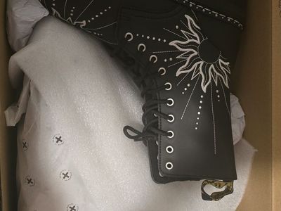 Dr Martens 8
