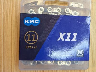KMC X11 11-Speed Chain
