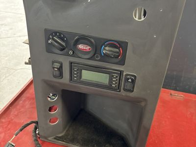 Peterbilt 579 sleeper control panel