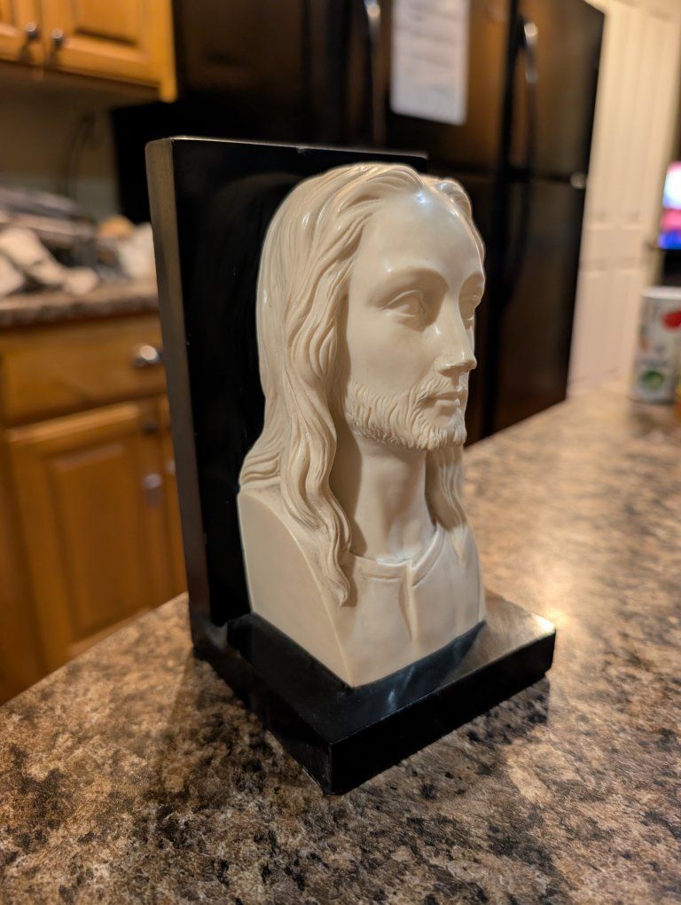 Main image 2