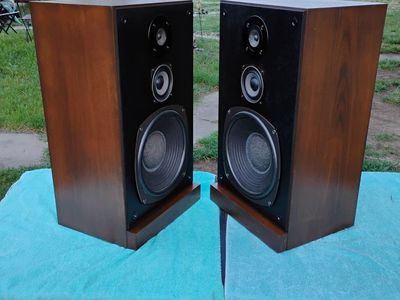 Vintage Realistic Optimus 25 Speakers Great Condit