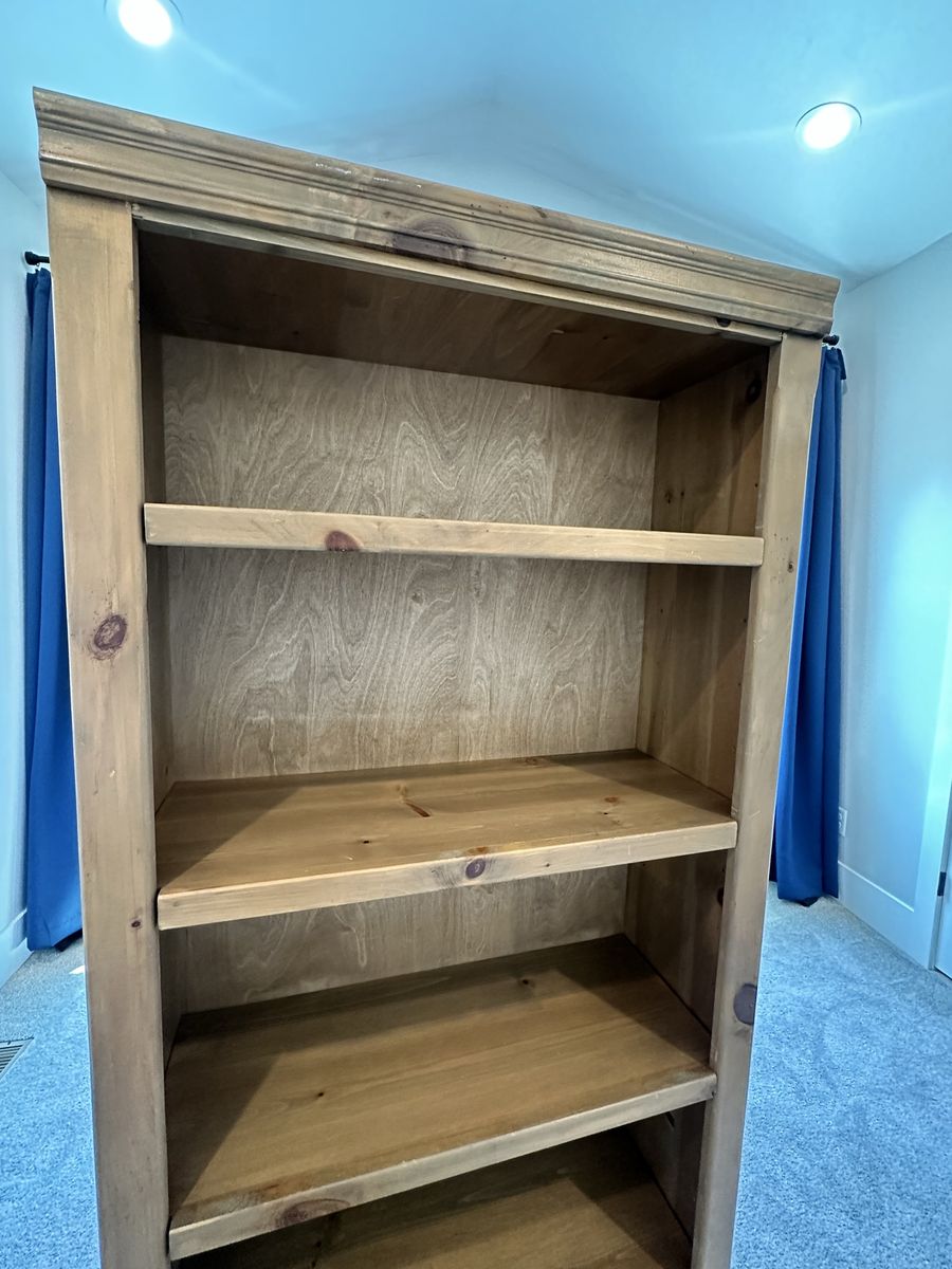 Main image 3