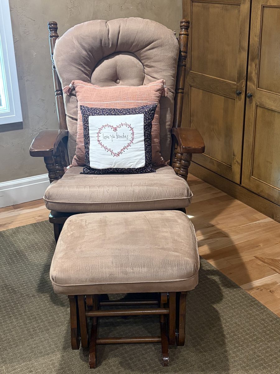 Glider Rocking Chair with Stool