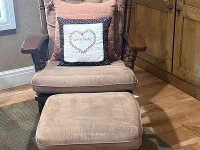 Glider Rocking Chair with Stool