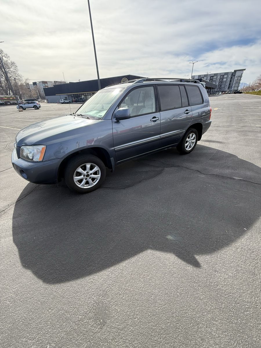 2003 TOYOTA HIGHLANDER