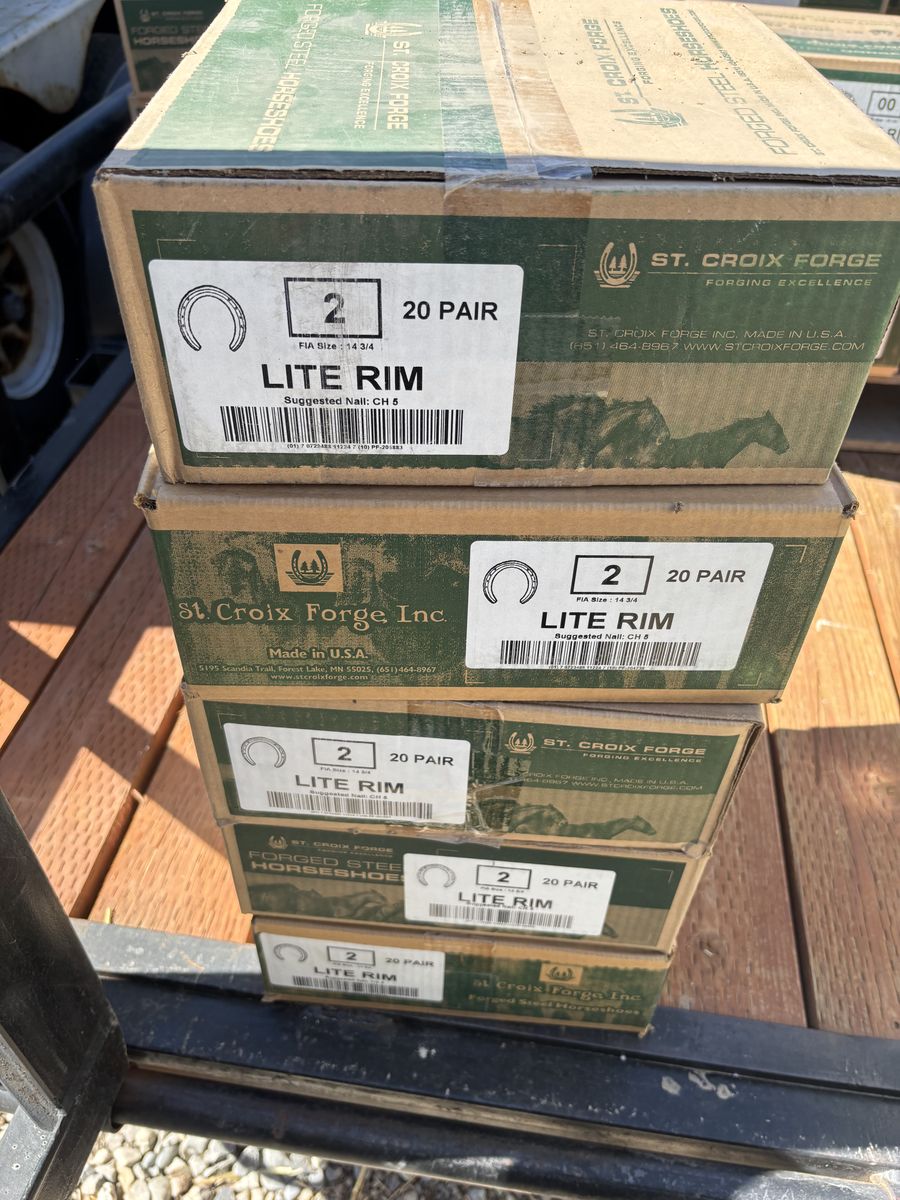 Lite Rim Horse Shoes size 2