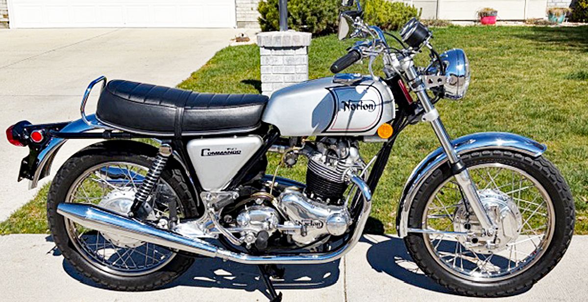 1972 Norton 750 Commando Roadster