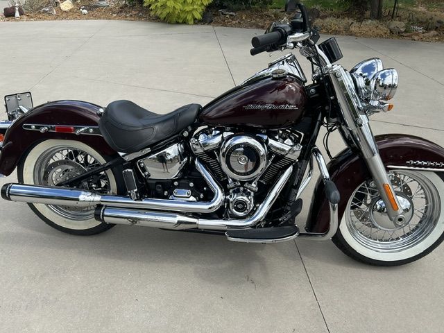 2018 Harley-Davidson Softail Deluxe — ONLY 4,000 Miles — Loaded w/ Rinehart Exhaust & Quick-Release Tour Pack Price: $14,000