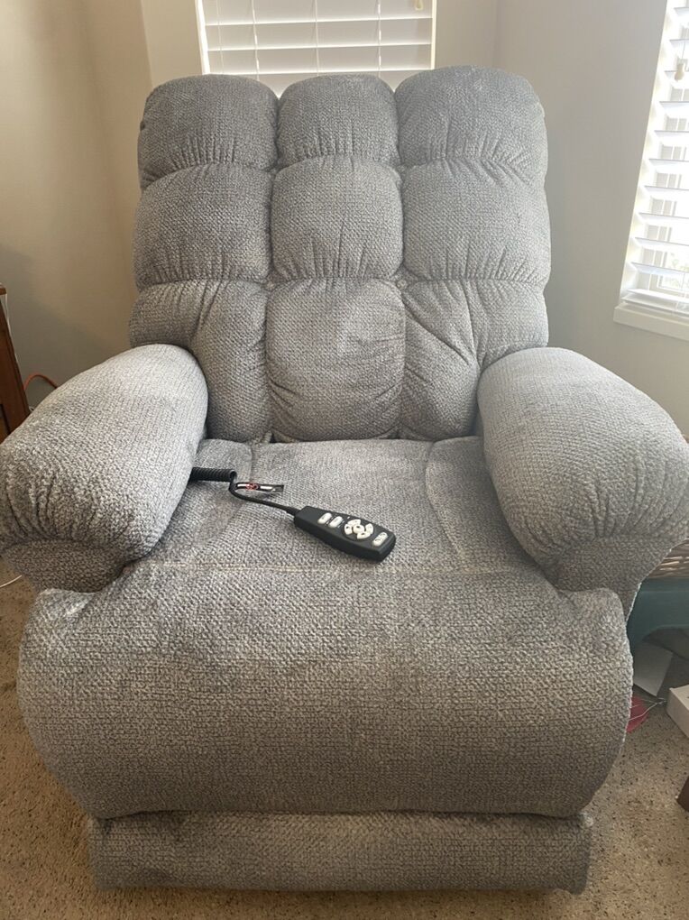 Deluxe Power Lift Chair