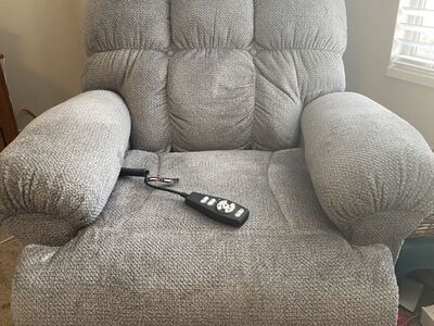 Deluxe Power Lift Chair