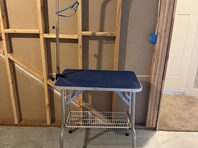Go Pet Club Grooming Table with Adjustable Arm & Storage Shelf - 30" x 19"