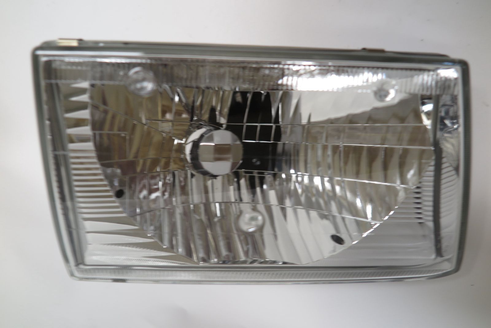 oem toyota 4runner right front headlamp 81170-35300 (2000-2004)