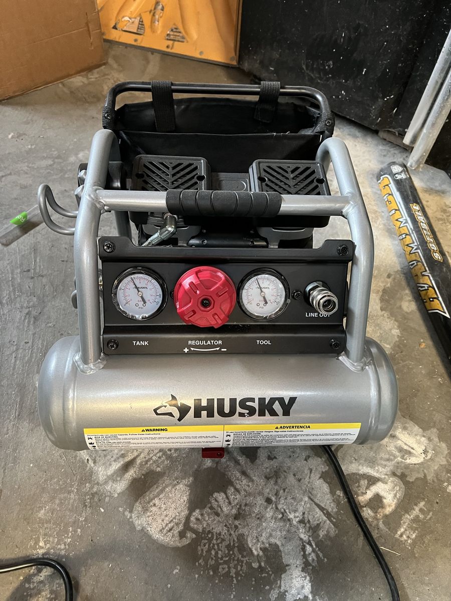 Husky 1 Gal Air Compressor