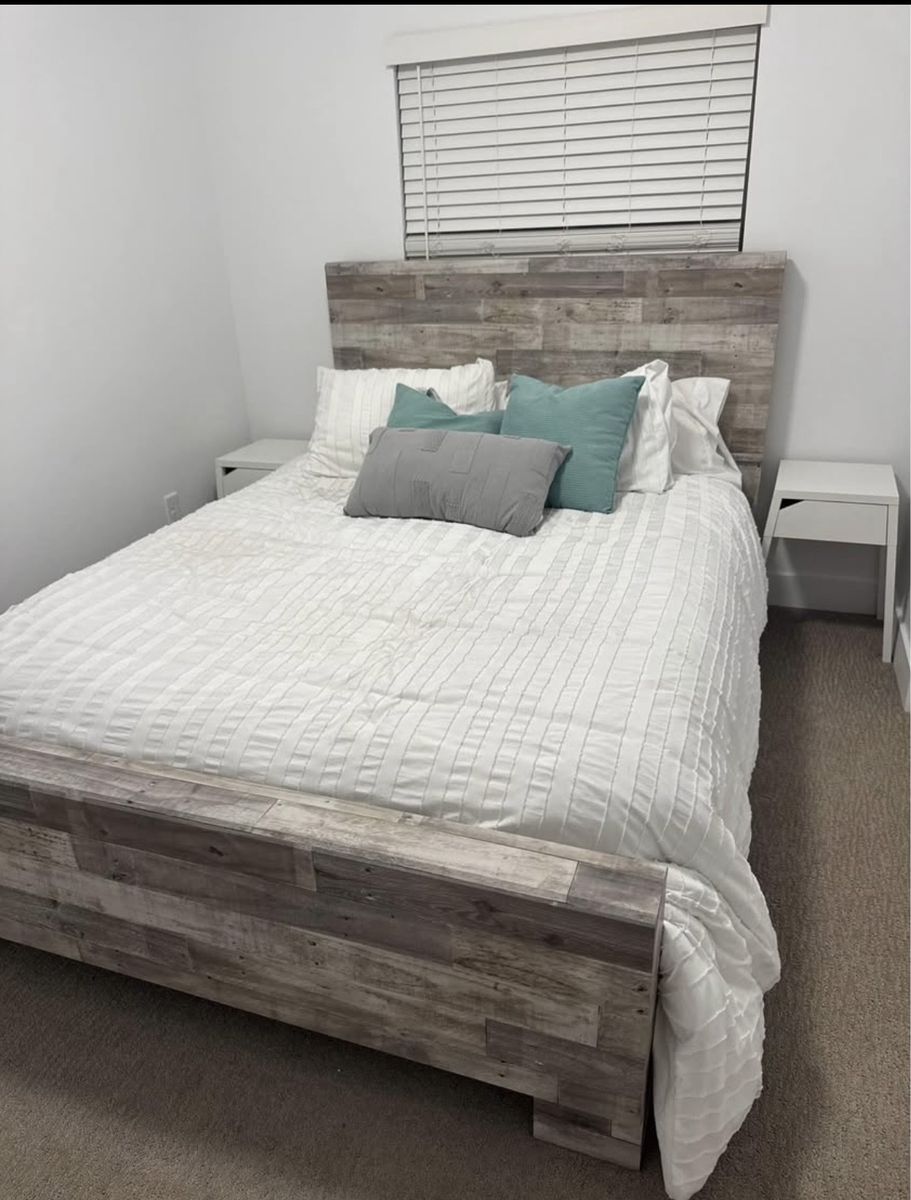 Queen mattress, Bunky board, & platform bed frame