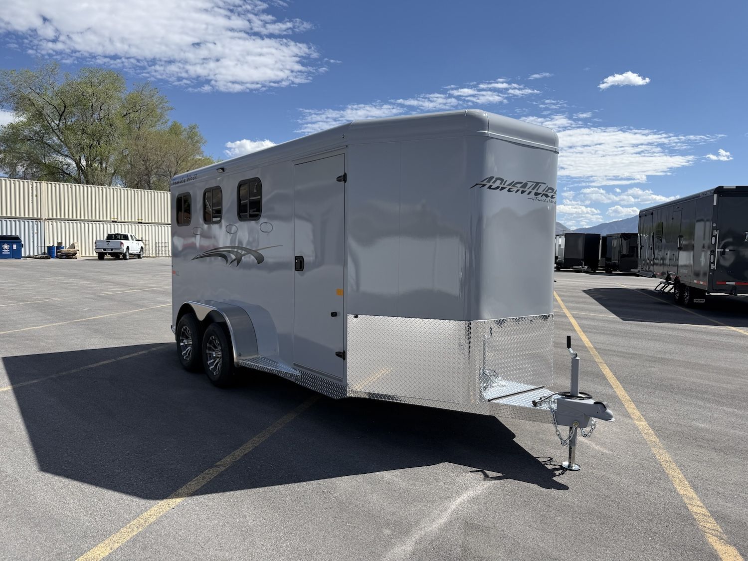 2027 Trails West Adventure MX II 3-Horse