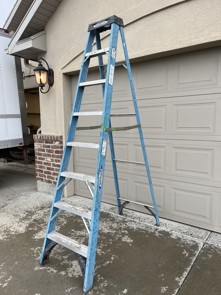 8ft Folding Ladder