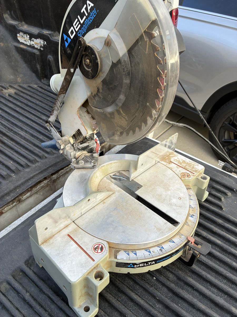 Delta Shopmaster Miter Saw - Corded Electric Power Tool
