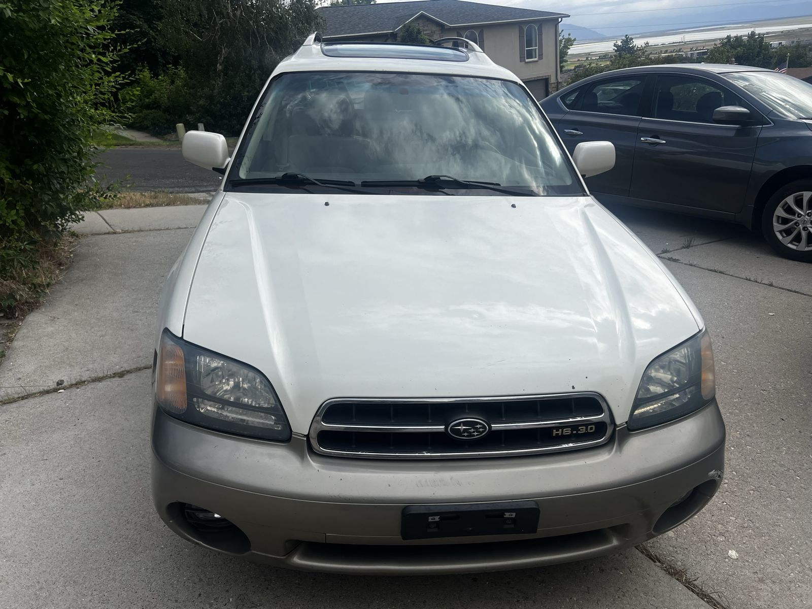 Main image 10